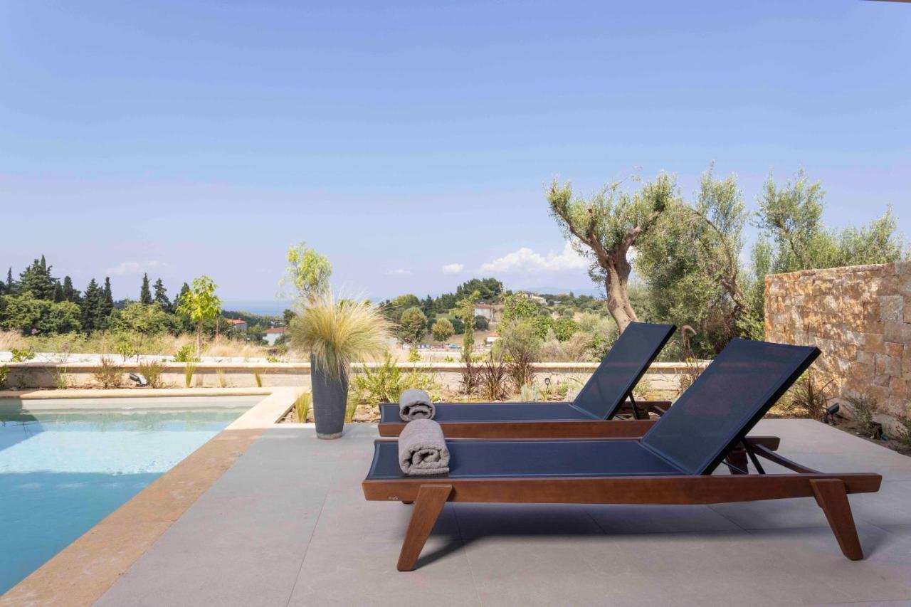 Pnoes Luxury Suites Paliouri Bagian luar foto