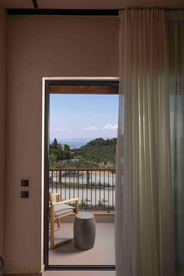 Pnoes Luxury Suites Paliouri Bagian luar foto