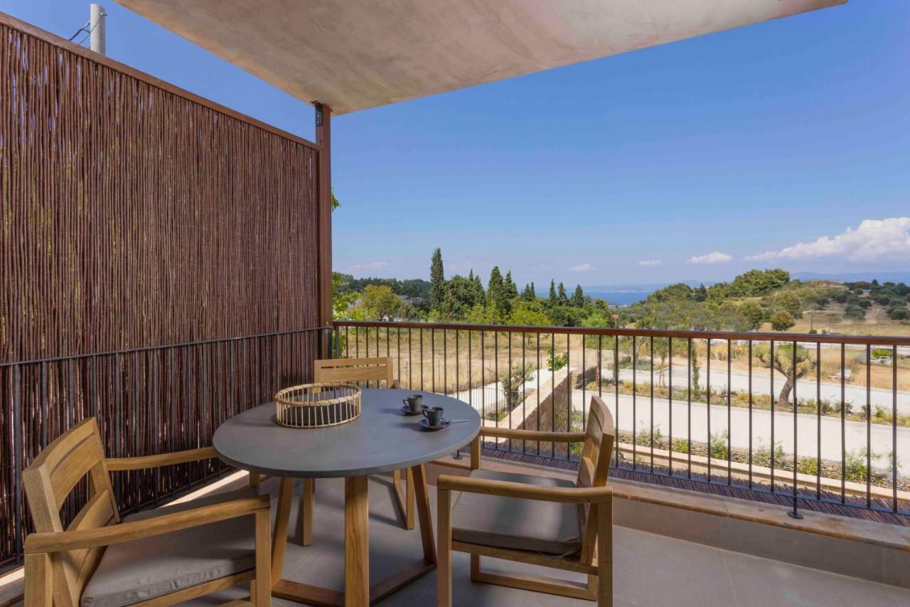 Pnoes Luxury Suites Paliouri Bagian luar foto