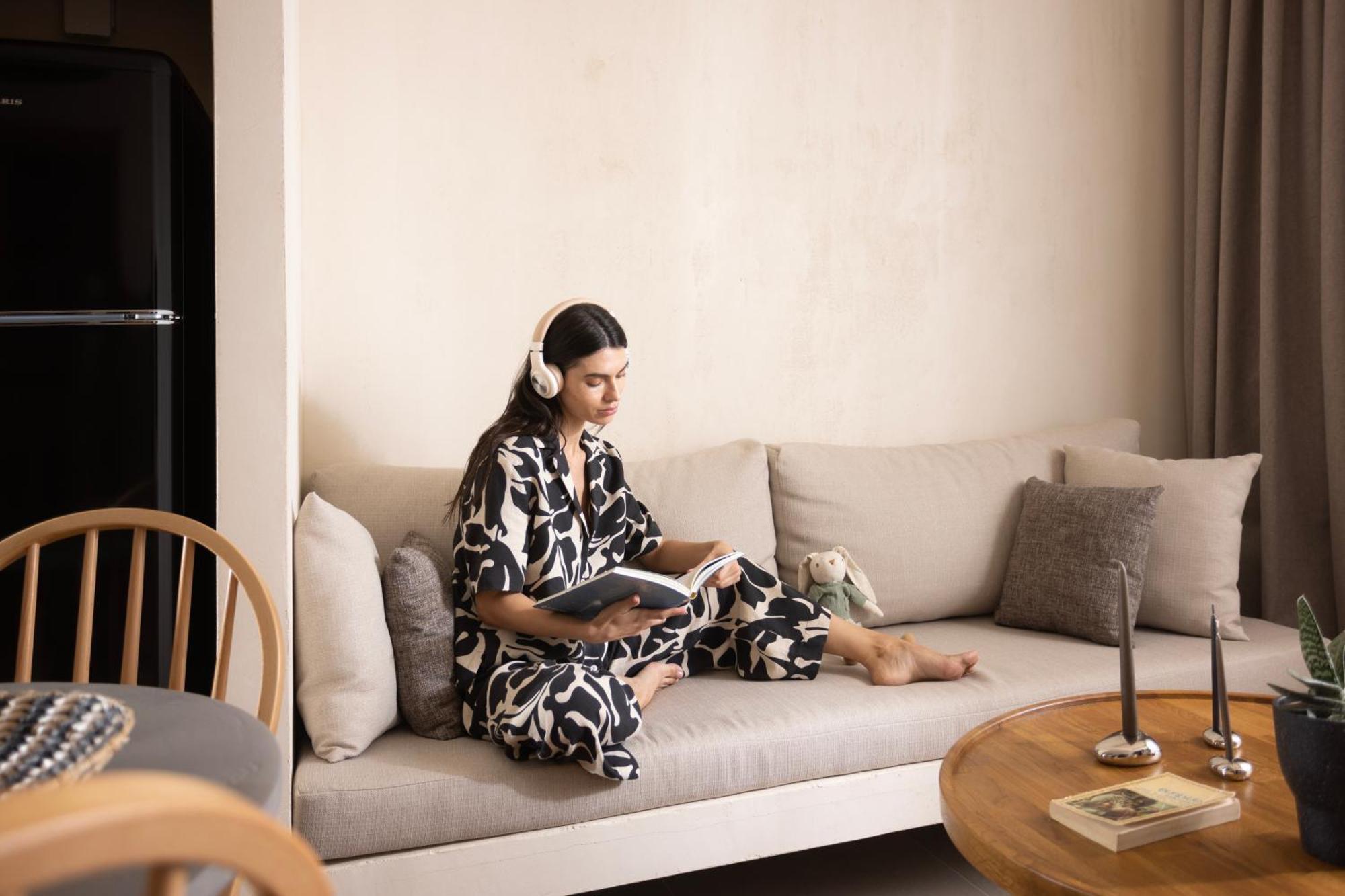 Pnoes Luxury Suites Paliouri Bagian luar foto