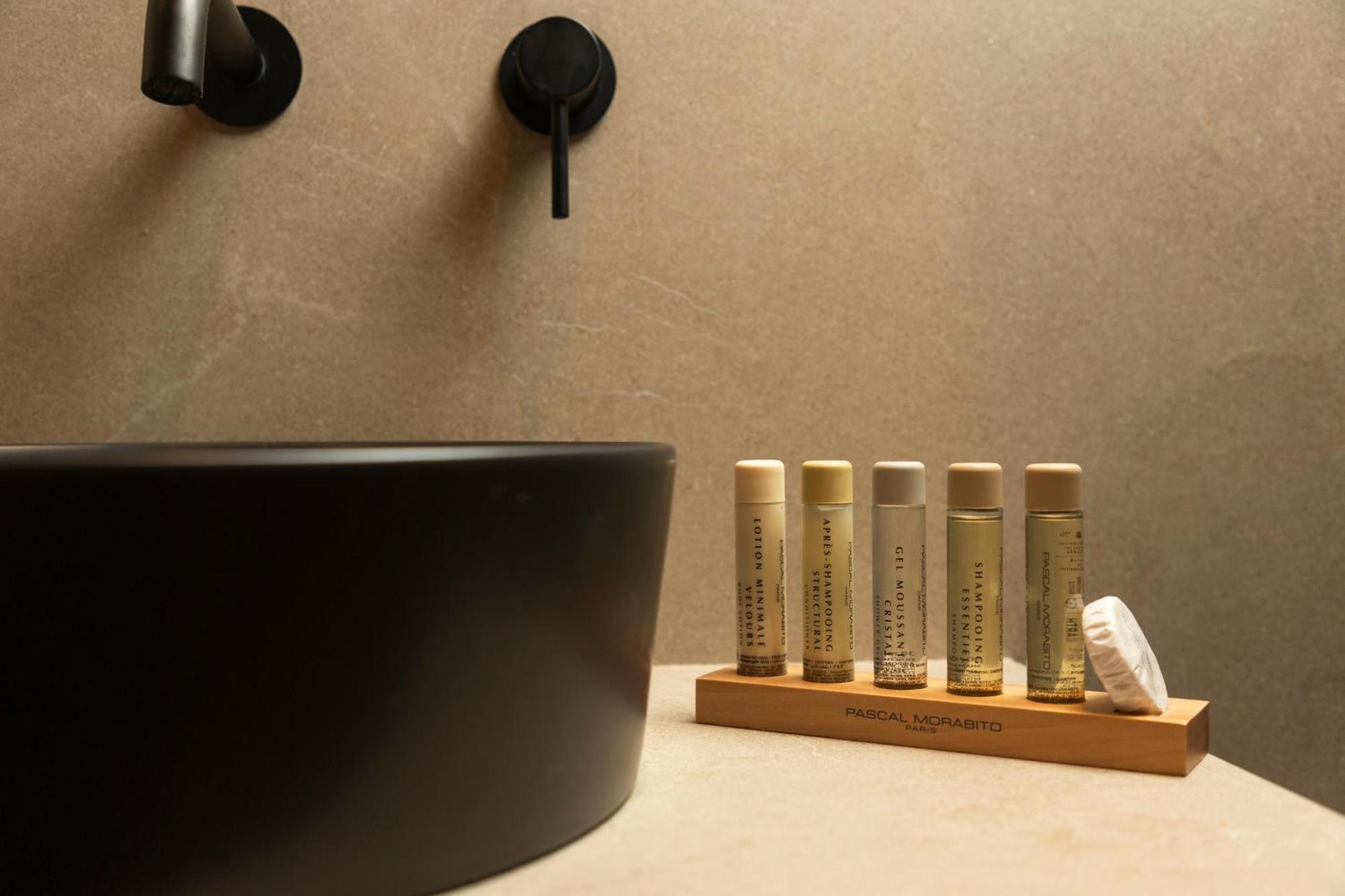 Pnoes Luxury Suites Paliouri Bagian luar foto
