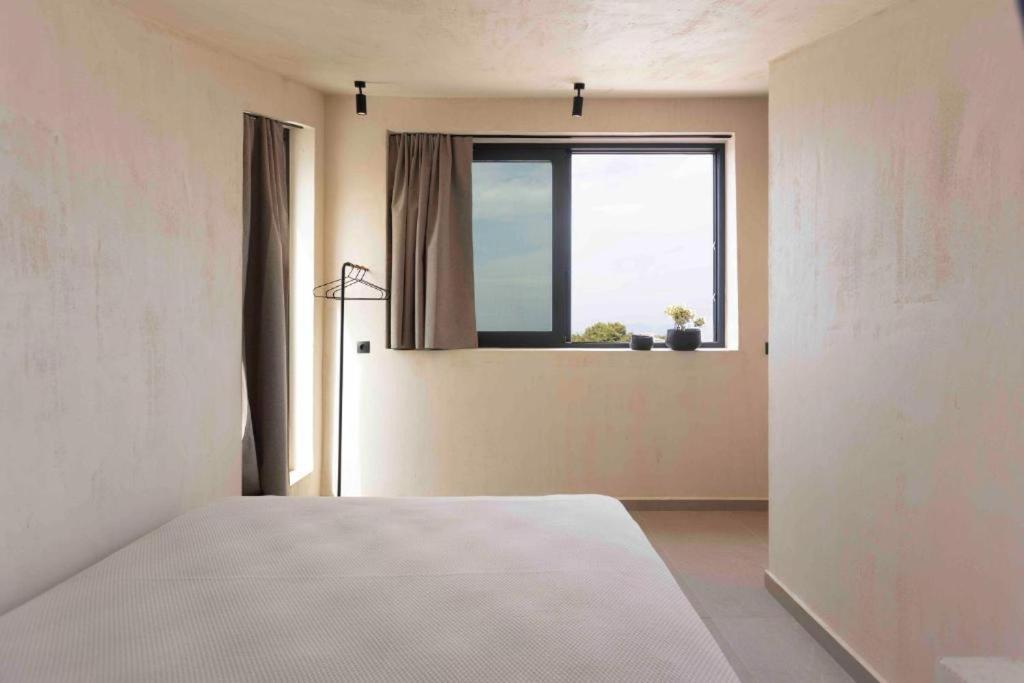 Pnoes Luxury Suites Paliouri Bagian luar foto