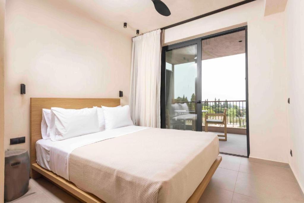 Pnoes Luxury Suites Paliouri Bagian luar foto
